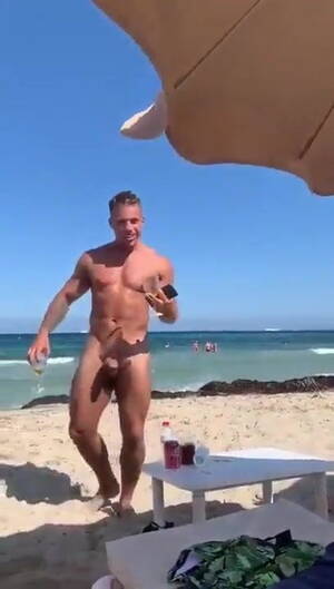 big dick beach bulges - Showing the Big Dick at the Beach | xHamster