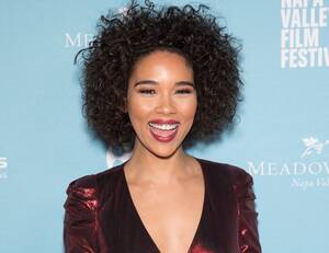 Alexandra Shipp Nude Porn - Alexandra Shipp Opens Up About Her Decision To Come Out