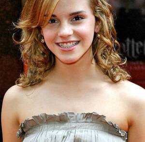 Emma Watson Porn Facial - Clothes off: Emma Watson would go naked for a film role - WELT