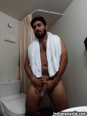 large indian cocks - Big erect dick pics of a horny desi hunk - Indian Gay Site