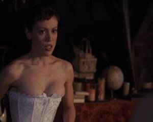 Charmed Alyssa Milano Porn - Alyssa Milano sexy - Charmed s04 (2001) ...