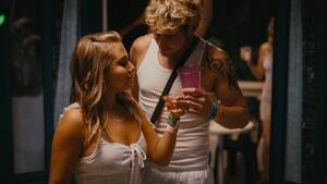 College Drunk Party Sex - How To Have Sex' exposes the grim gender gap for virginity, sex, and the  teen holiday experience | Mashable