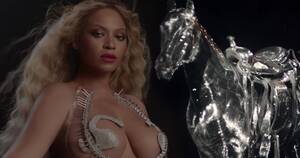 Beyonce Celebrity Porn - Beyonce stuns in tiny teaser clip for Break My Soul video | Metro News