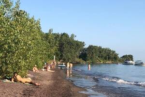 drunk party naked beach videos - Hanlan's Point is the Toronto Island's famous nude beach