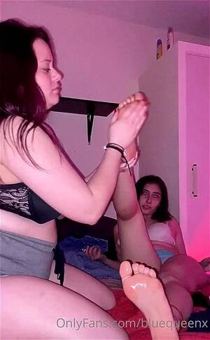 lesbians teens fuck feet - Watch lesbian foot worship - Feet, Teen, Thick Porn - SpankBang