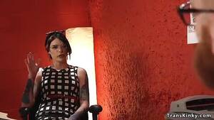 male foot job shemale - Tranny gets footjob from guy from office - Pornburst.xxx