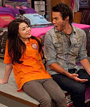 Miranda Cosgrove Fuck Old Man - iCarly: or Rather iSparly, the Show I Watch â€“ Part I: Seasons 1 and 2 |  Shipcestuous
