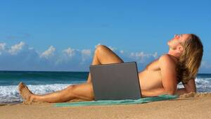 beautiful nude beach tumblr - Here Are Tumblr's New Nudity Guidelines | Lifehacker