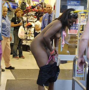 big booty black chick public - Public flashing videos black girl in front supermarket