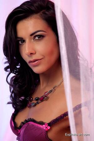 Katsuni Casting - Lou Charmelle â€” WikipÃ©dia