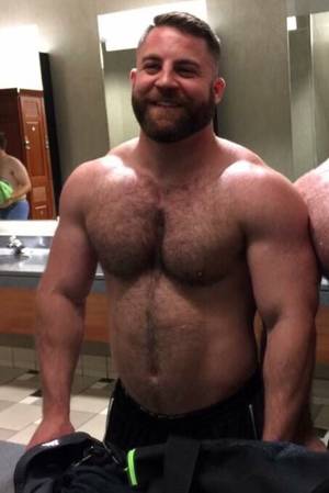 Beefy Muscle Bears Porn - Muscle Bear worship