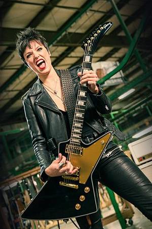 Lzzy Porn - Interview: Lzzy Hale and Her New Signature Explorer | Guitar Porn |  Pinterest | Lzzy hale, Halestorm and Guitars