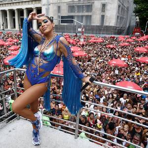 Brazilian Elevator Porn - Brazilian pop sensation Anitta: 'Run for president? I'm 27!' | Music | The  Guardian