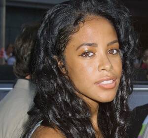 Aaliyah Singer Porn - R. Kelly charged with paying bribe ahead of marrying Aaliyah | CBC News