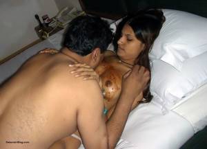 indian girls sucking boobs - Desi call girl smeared with chocolate and client sucking her tits foreplay  pics