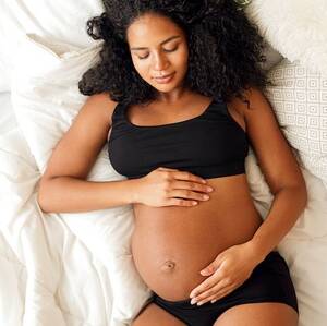 huge round pregnant belly sex - Mum-to-be on size difference between 'morning and evening bump'