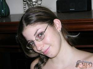 Amateur Glasses Porn Face - TrueAmateurModels's sex videos & porn photo galleries.