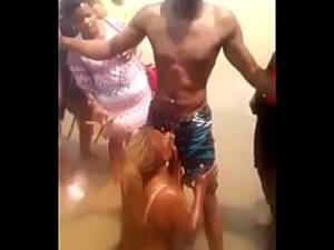 fuck while people watch - Fuck At The Beach While People Are Watching - xxx Videos Porno MÃ³viles &  PelÃ­culas - iPornTV.Net