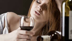 Drunken Women Porn - Many drunken teenage girls get sexually harassed