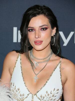 Bella Thorne Fucking Porn - Bella Thorne OnlyFans Controversy Explained