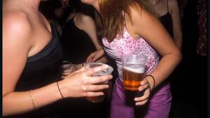 Drunk Girl Party - How alcohol advertising impacts underage drinking | CNN