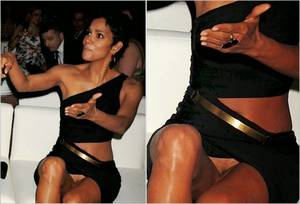 free celebrity upskirt no panties - Halle Berry: Here is Halle Berry revealing the no panties upskirt while out  for the 2011 FiFi Awards at The Tent at Lincoln Center in New York City on  ...