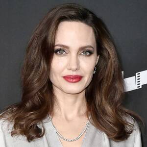 Angelina Jolie Shemale Porn - Angelina Jolie's Beauty Evolution From the '80s to Now