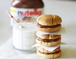 Fat Tuesday Porn - Anything with Nutella is good in my book. Nutella Sandwich Cookies from A  Beautiful Mess