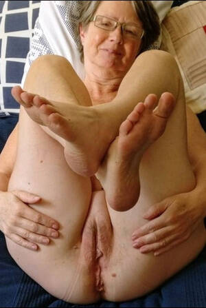 Granny Pussy And Feet - Granny feet fetish - old-pussy.net