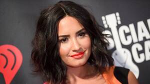 Demi Lovato Real Porn - Demi Lovato pics allegedly circling on porn sites | Toronto Sun