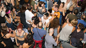 drunk sex orgy club - Best Hookup Bars in NYC to Meet People