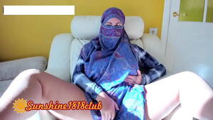 Iranian Muslim Hijab - Persian big tits wife Arab in Hijab Muslim webcam sex 10.17 - XVIDEOS.COM