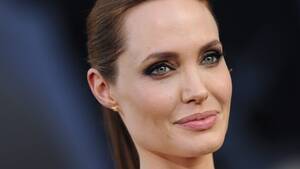 Angelina Jolie Double Porn - Angelina Jolie Proves Moms Can Also Be Sexual Women | HuffPost Entertainment
