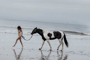 jenner topless on beach - Kendall Jenner naked - Alrincon.com