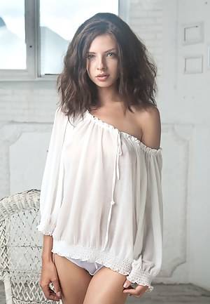 Nude Babes Perfect Tits Ass - Teen Girls Porn Pictures