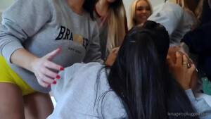 college party ass lick - F>F] A college girl ass licking party! ðŸ”¥ : r/asslick