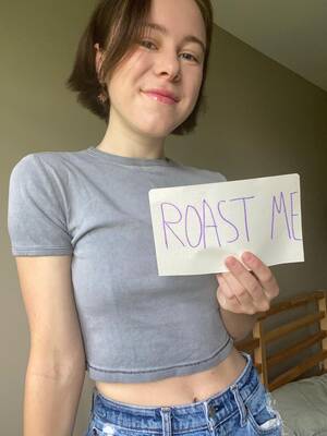 Miranda Cosgrove Nipples Porn - 21F behind at school because I'd rather take awful cosplay pictures than  study. Roast me so I can finally focus on homework : r/RoastMe