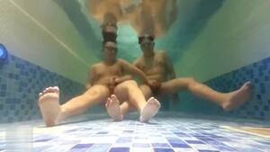 asian underwater - Two Asians play underwater - ThisVid.com