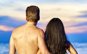 natural nudist couples beach - Tinder for the Nudist! Dating Site That Allows You to Upload Naked Photos -  26.08.2016, Sputnik International