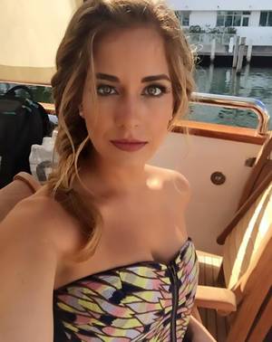 Carmen The Porn Star Naked - Actress destroys blackmailer's twisted revenge porn plot by publishing the  naked pictures he threatened to leak herself