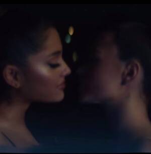 Ariana Grande Beach Porn - Fans question if Ariana Grande is queerbaiting in new music video