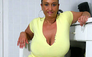 Juicy Granny Porn - Juicy : Granny Porn HD