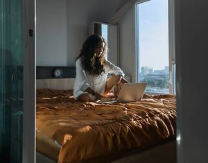 Girl Seen Looking At Porn - 