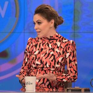 Alyssa Milano Hairy Pussy - Alyssa Milano on sharing alleged sexual assault story 25 years later - Good  Morning America