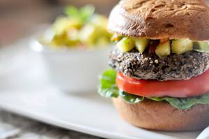 Beautiful Food Porn - Here is an idea of what to expect when you subscribe to her services. These  beautiful and vibrant dishes will be fresh and ready to sink your teeth  into.