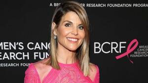 Lori Loughlin Fucking - Hallmark Channel drops actress Lori Loughlin amid college cheating scandal  : r/news