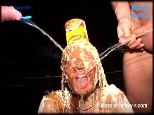 Food On Woman Porn - Covered In Food And Piss