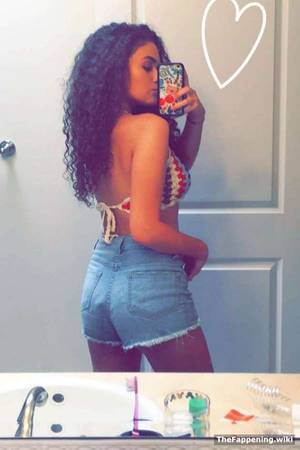 Madison Pettis Sex Porn - ... the attention. She let her curves come through naturally and took a bit  of care to make sure her figure got top billing in the photographic study  of her ...