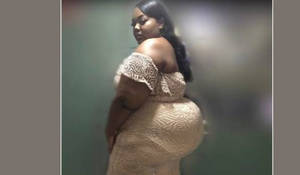 jewish bbw posing nude - 