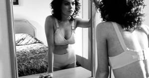 Lohan As Linda Lovelace Porn Star - Lindsay Lohan Rehab Won't Stop Linda Lovelace Biopic - CBS News